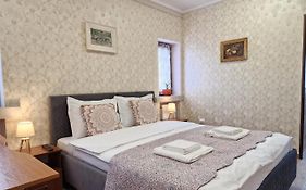 Laroka House Arty And Cosy Studio Universitate Center