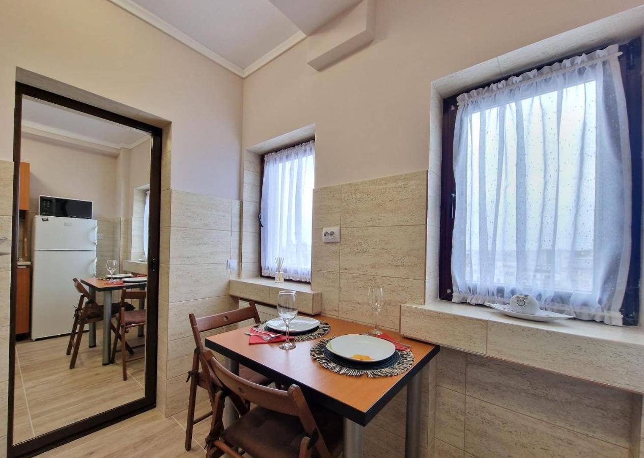 Laroka House Arty And Cosy Studio Universitate Center Βουκουρέστι Εξωτερικό φωτογραφία
